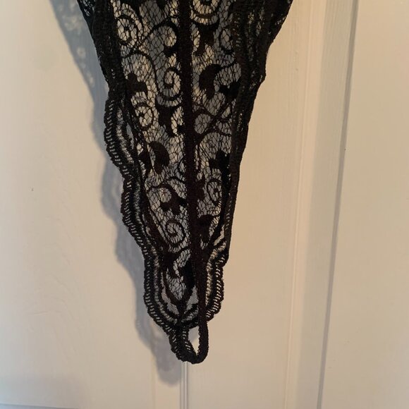 Victoria's Secret One Piece Lingerie Women's 34C Black Silk Lace Teddy - Picture 3 of 5